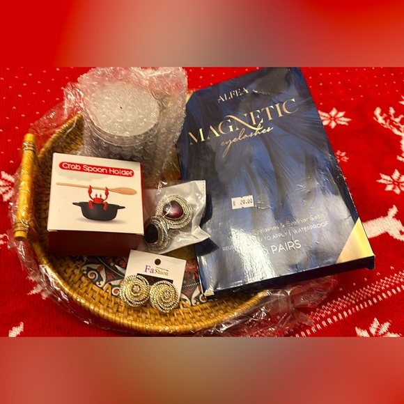 Gift basket bundle - Picture 2 of 5